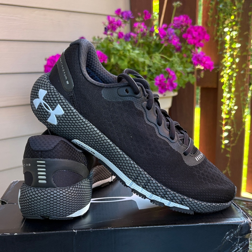 Under Armour Running Women’s Machina 2 Shoes Size 8.5